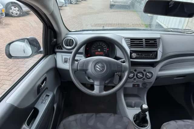 Suzuki Alto (2009) thumbnail 4