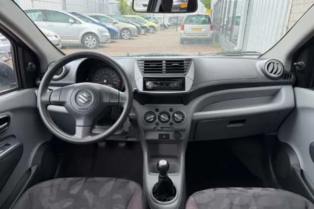 Suzuki Alto (2009) thumbnail 5
