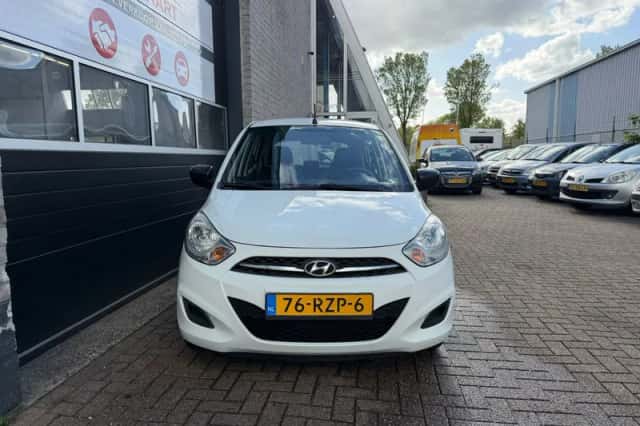 Hyundai i10 (2011) thumbnail 1