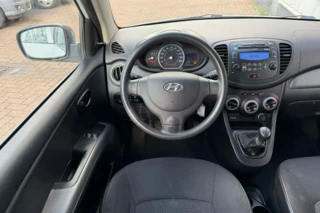 Hyundai i10 (2011) thumbnail 3