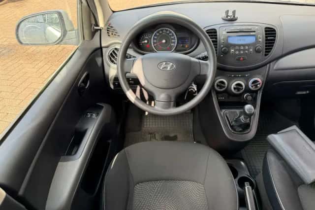 Hyundai i10 (2011) thumbnail 4