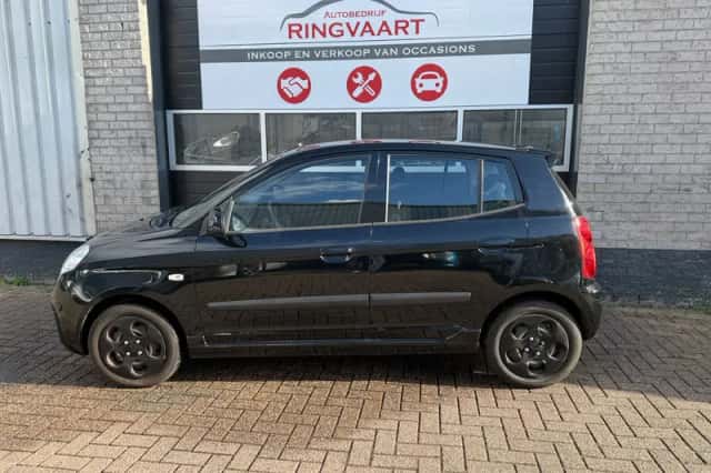 Kia Picanto (2011) thumbnail 3