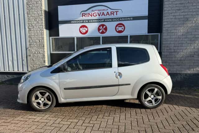 Renault Twingo (2010) thumbnail 2