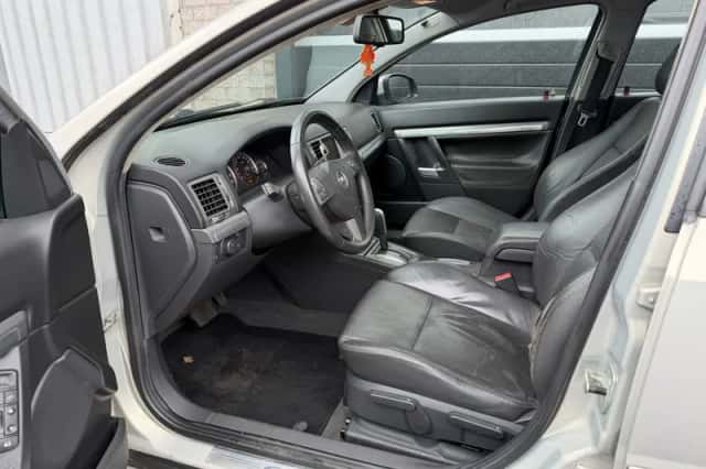 Opel Vectra (2006) thumbnail 3