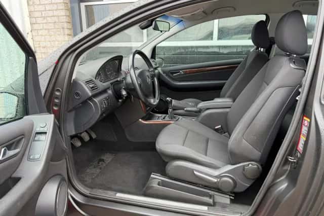 Mercedes-Benz A-Klasse (2005) thumbnail 3
