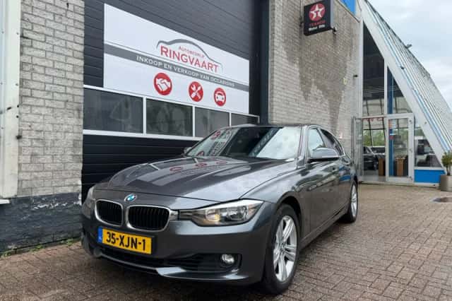 BMW 3-Serie (2012) thumbnail 1