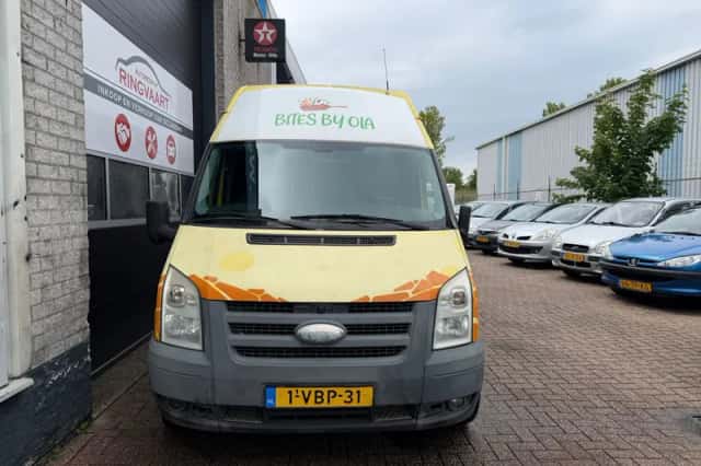 Ford Transit (2009) thumbnail 2