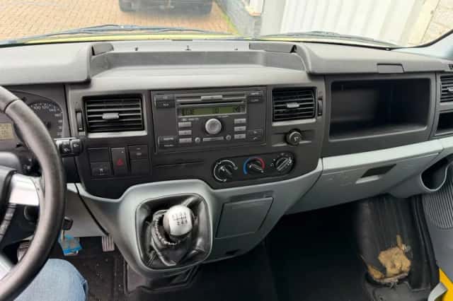 Ford Transit (2009) thumbnail 6