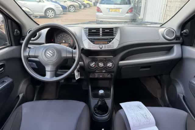 Suzuki Alto (2013) thumbnail 5