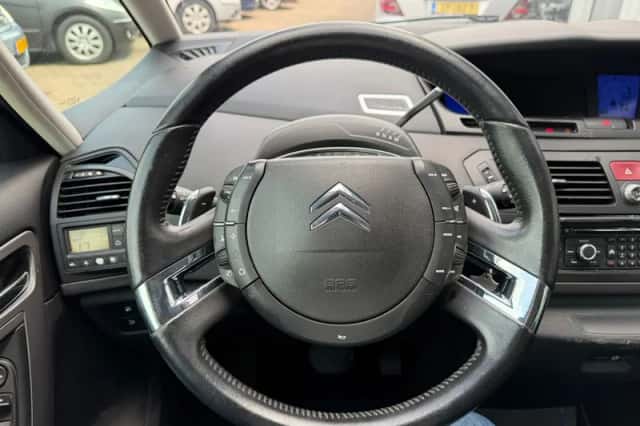 Citroën Grand C4 Picasso (2009) thumbnail 4