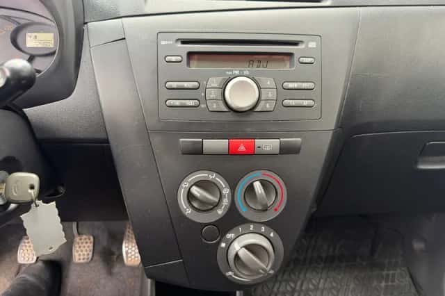 Daihatsu Cuore (2008) thumbnail 6