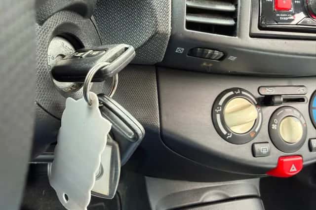 Nissan Micra (2004) thumbnail 5