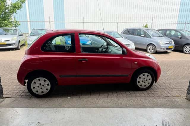 Nissan Micra (2004) thumbnail 6