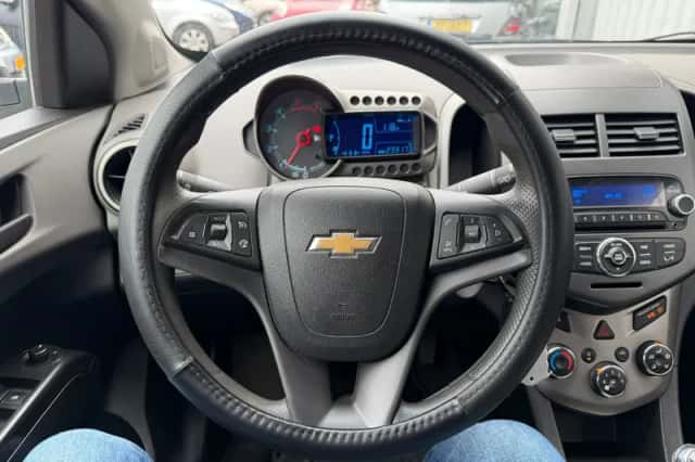 Chevrolet Aveo (2012) thumbnail 4