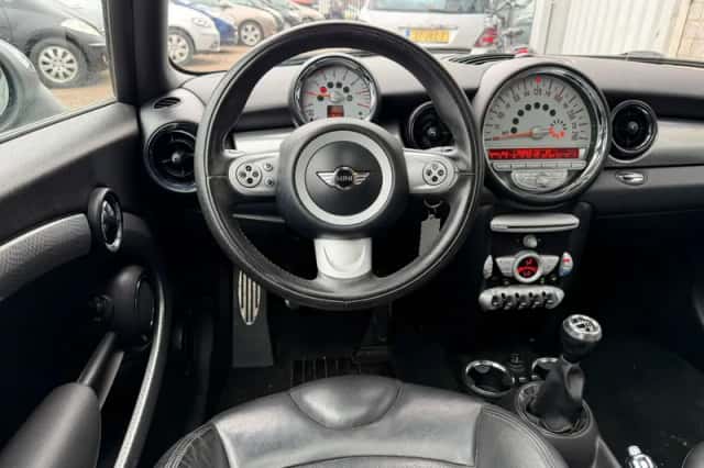 MINI Clubman (2008) thumbnail 4