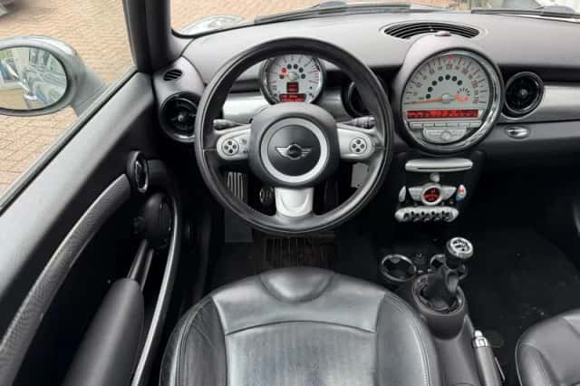 MINI Clubman (2008) thumbnail 5