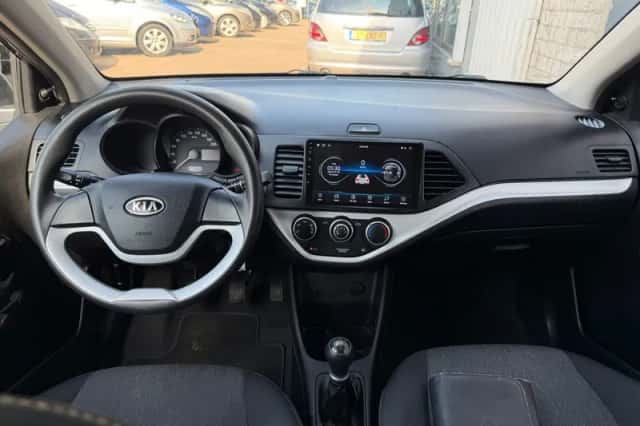Kia Picanto (2011) thumbnail 5