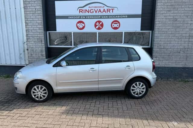 Volkswagen Polo (2007) thumbnail 6