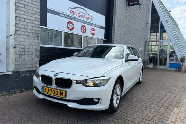BMW 3-Serie (2013) thumbnail 1