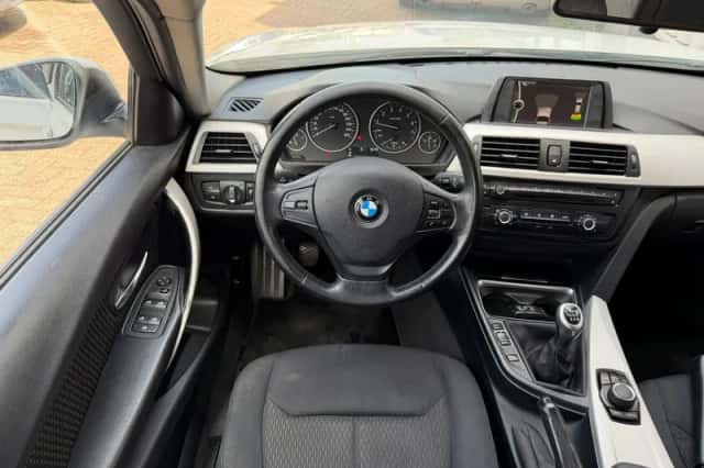 BMW 3-Serie (2013) thumbnail 4