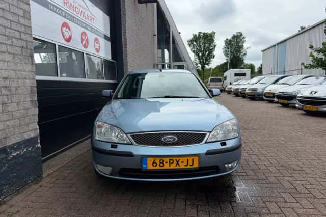 Ford Mondeo (2004) thumbnail 2