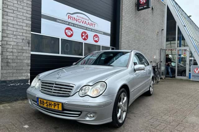 Mercedes-Benz C-Klasse (2006) thumbnail 1