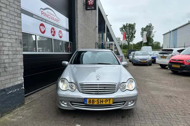 Mercedes-Benz C-Klasse (2006) thumbnail 2
