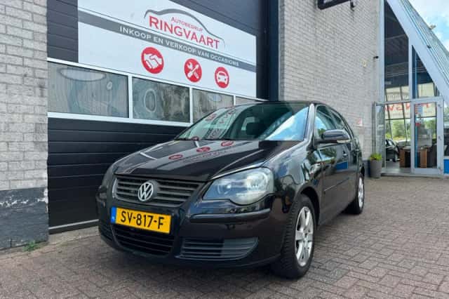Volkswagen Polo (2006) thumbnail 1