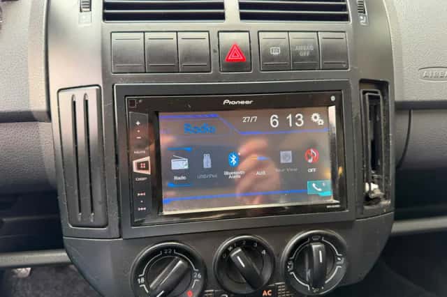 Volkswagen Polo (2006) thumbnail 5