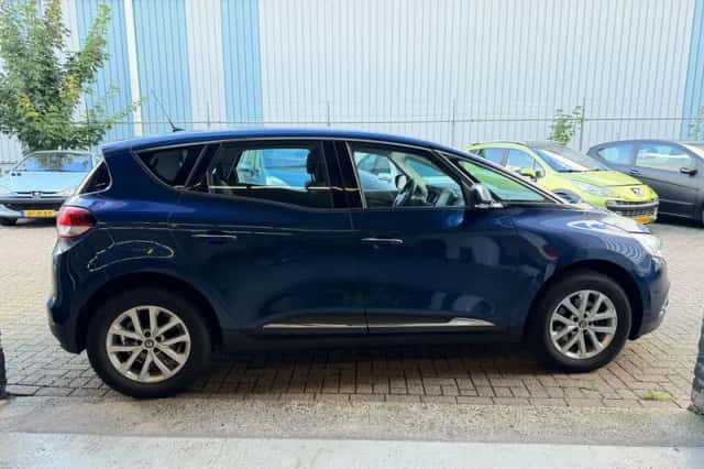 Renault Scénic (2017) thumbnail 6