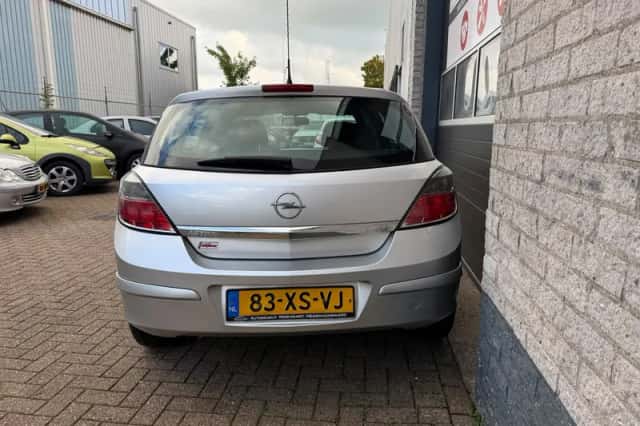 Opel Astra (2007) thumbnail 6
