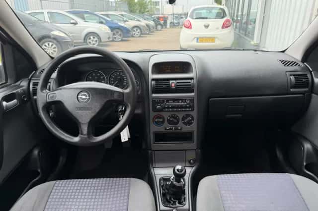 Opel Astra (2003) thumbnail 4