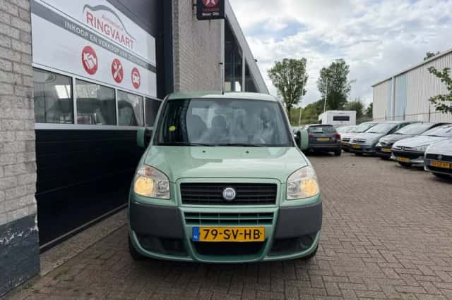 Fiat Doblò (2006) thumbnail 2