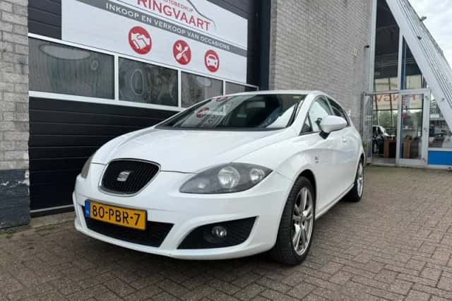 SEAT Leon (2011) thumbnail 1