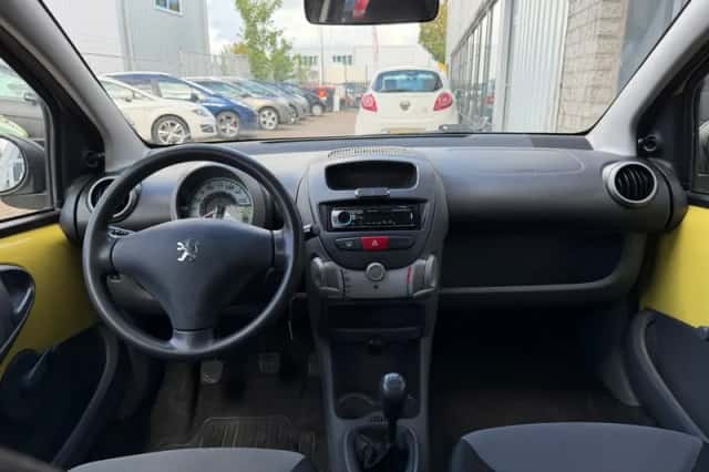 Peugeot 107 (2005) thumbnail 6