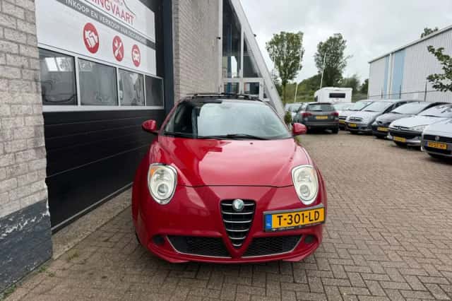 Alfa Romeo MiTo (2009) thumbnail 2