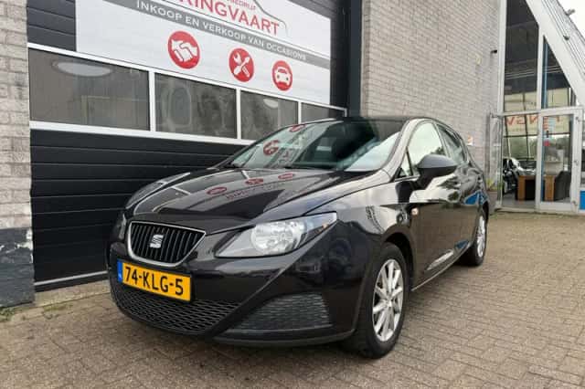 SEAT Ibiza (2010) thumbnail 1