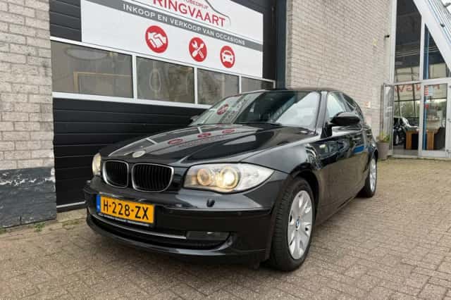 BMW 1-Serie (2008) thumbnail 1