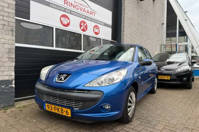 Peugeot 206+ (2011) thumbnail 1