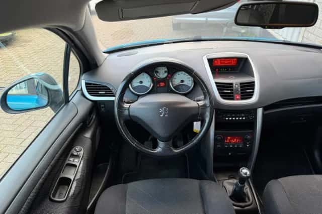 Peugeot 207 (2006) thumbnail 4