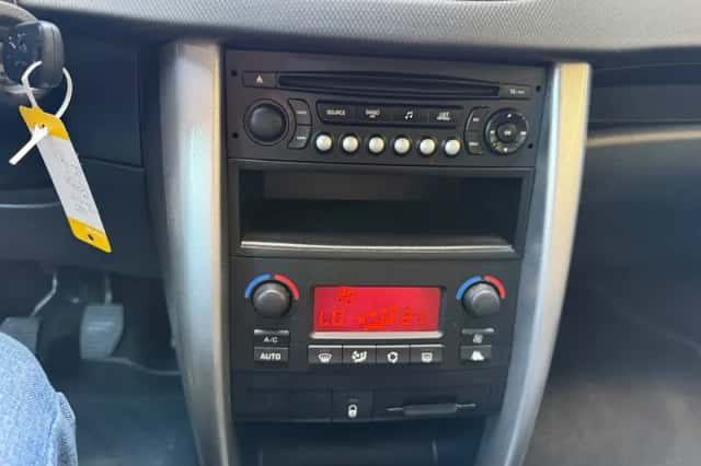 Peugeot 207 (2006) thumbnail 6