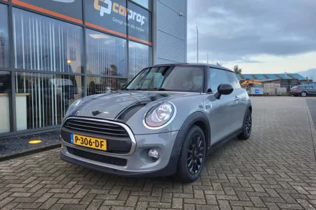 MINI One (2016) thumbnail 2