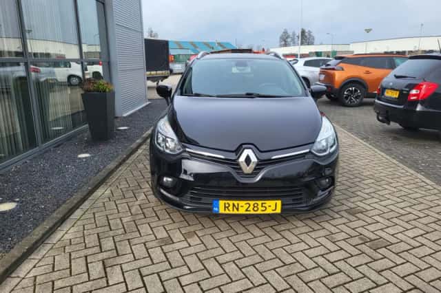 Renault Clio (2018) thumbnail 3
