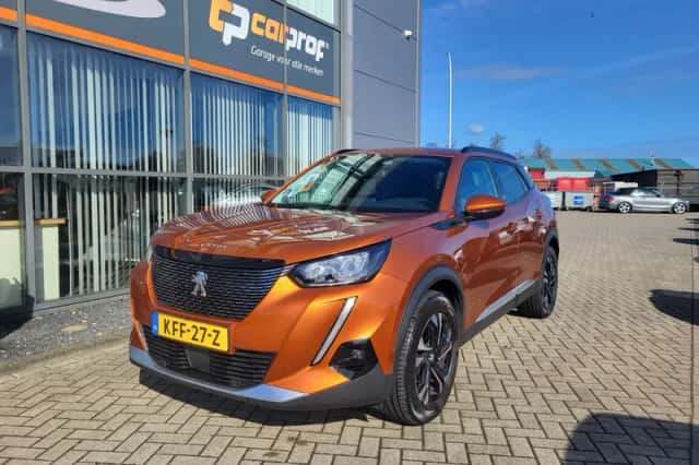 Peugeot 2008 (2021) thumbnail 2
