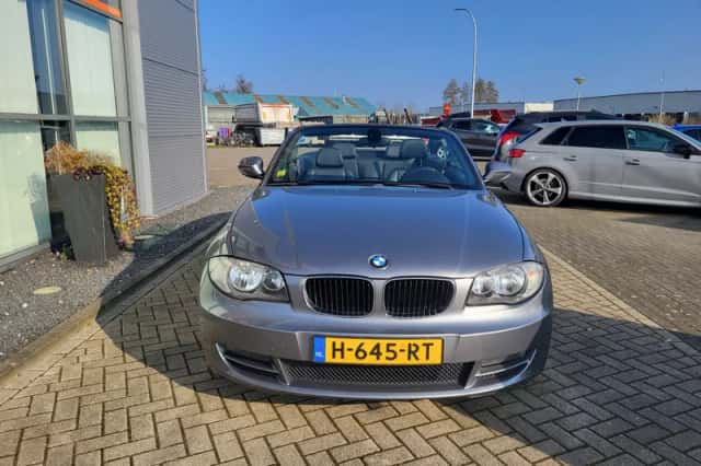 BMW 1-Serie (2010) thumbnail 3