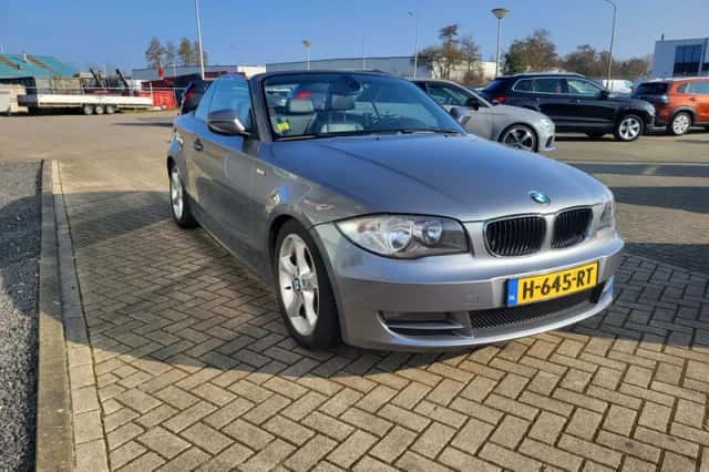 BMW 1-Serie (2010) thumbnail 4