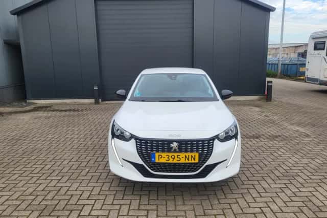 Peugeot 208 (2022) thumbnail 2