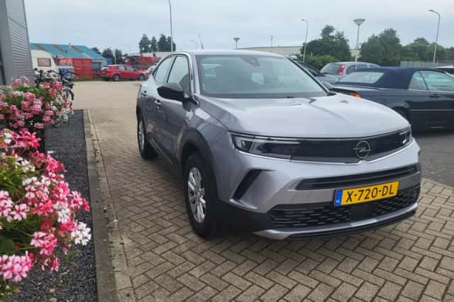 Opel Mokka (2023) thumbnail 4