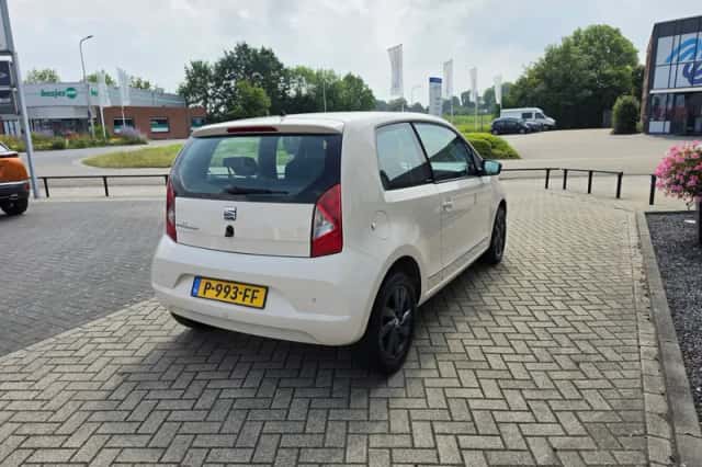SEAT Mii (2014) thumbnail 5