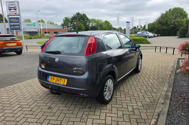 Fiat Grande Punto (2009) thumbnail 5